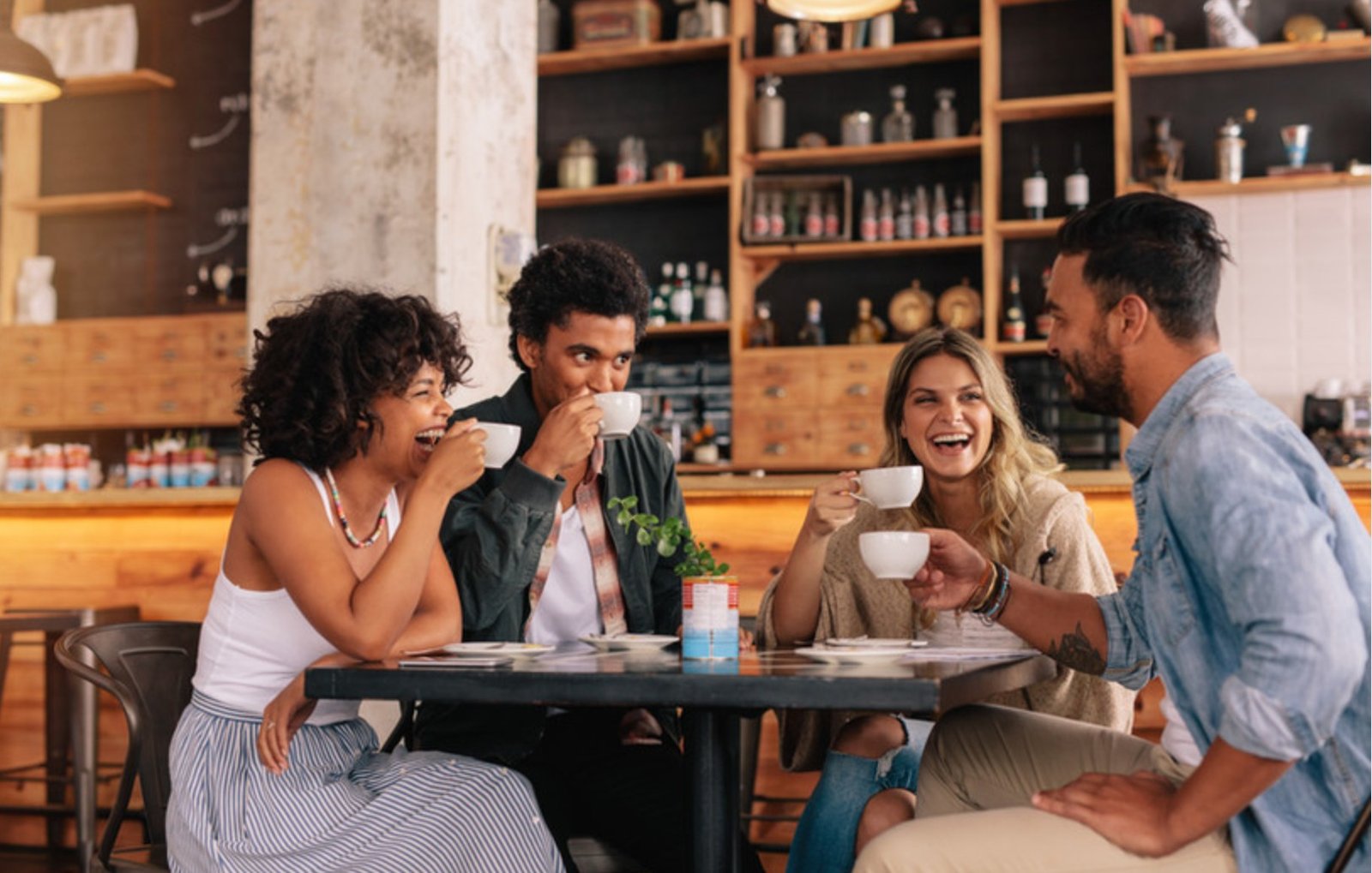 Phone-Free Mealtime Pact